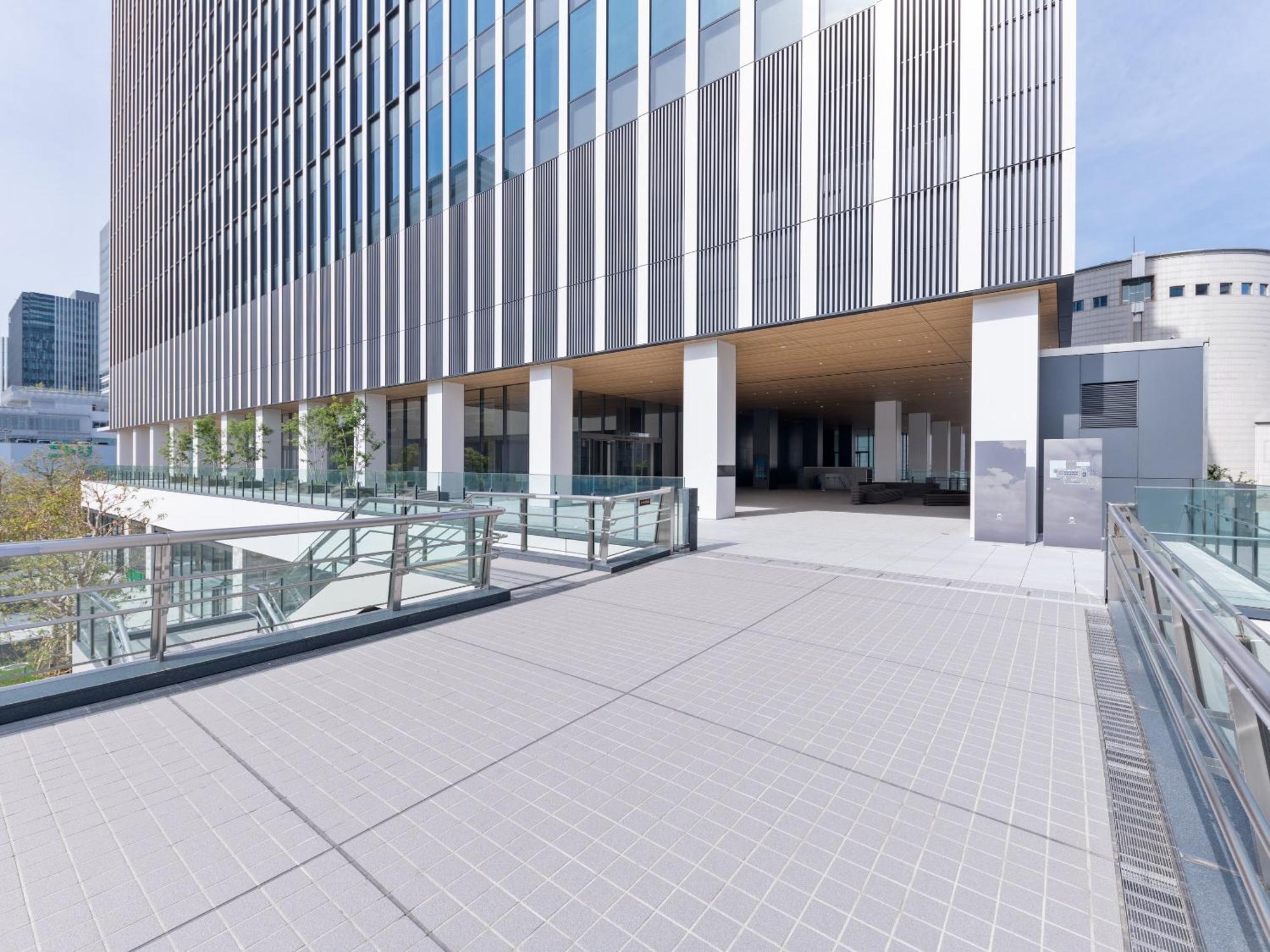 Mitsui Garden Hotel Yokohama Minatomirai Premier ภายนอก รูปภาพ The rooftop observation deck